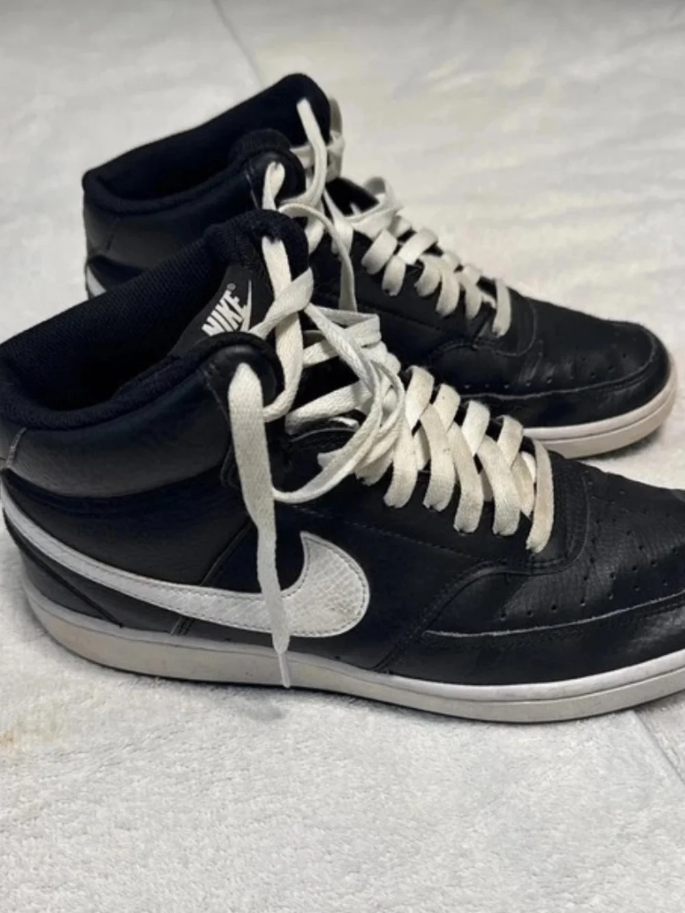 Nike Men’s Black and White Mid-Top Sneakers Night Court Vision